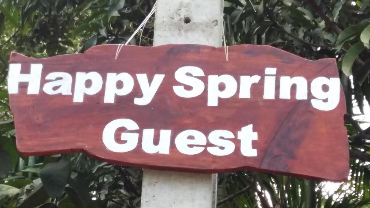 Happy Spring Guest Bed & Breakfast Mirissa Bagian luar foto